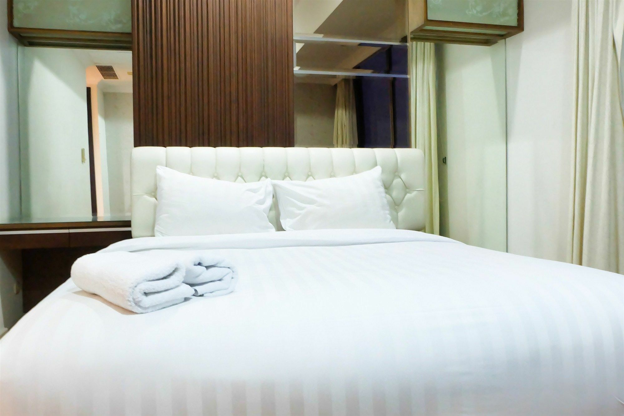 3 Bedrooms Luxury Sudirman Mansion By Travelio Appartement Jakarta